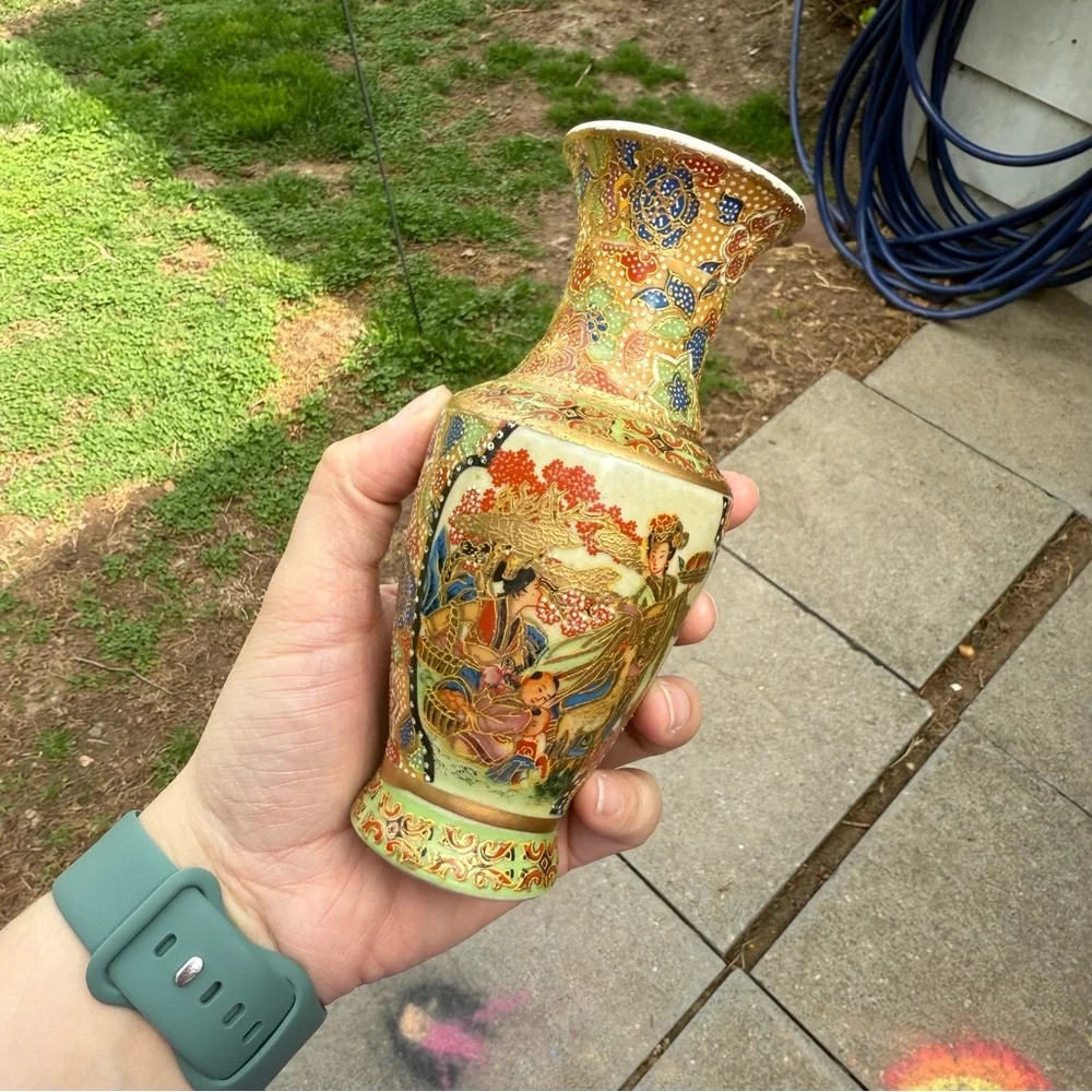 Vintage Cloisonné Chinese Hand Painted Enameled Gold Bud Vase Flower